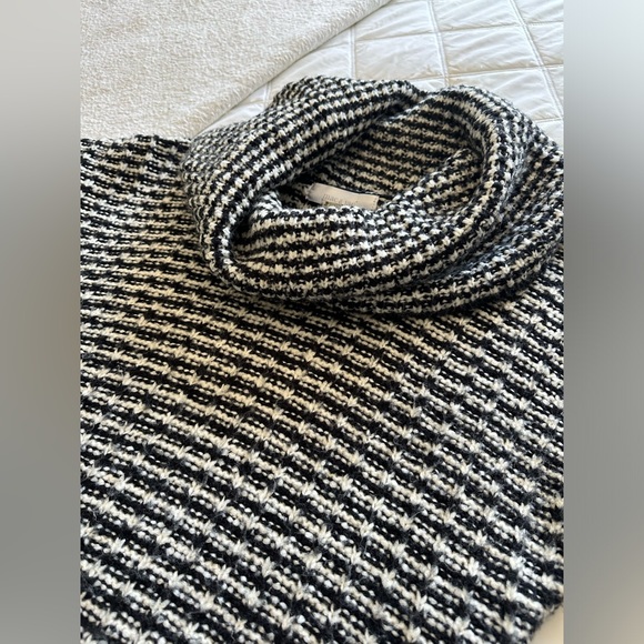 mac & jac sweater, size large - Picture 8 of 10